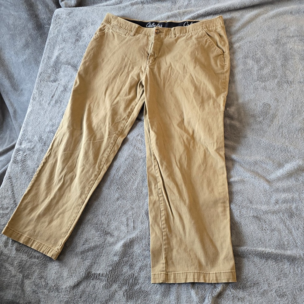 Cabelas Classic Fit Chino Pants Men 42x30 Khaki Tan Cotton Twill Stretch Comfort - Picture 3 of 16